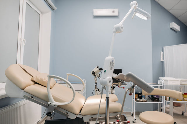 Paediatric Exam Tables – ShopMed24
