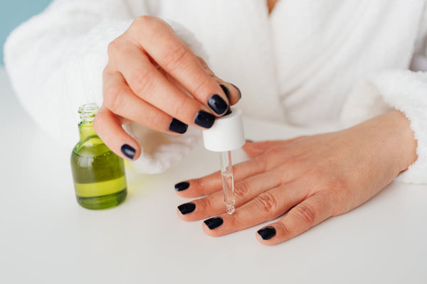 Nail serum application